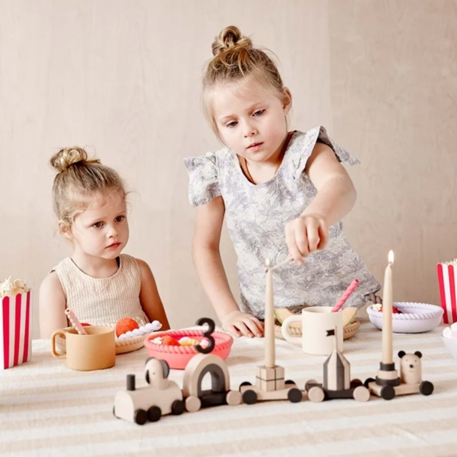 OYOY Otti fødselsdagstog, nature/dark