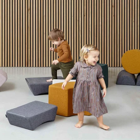 by Klip Klap tumlemøbel, Mrs Skirt - blue