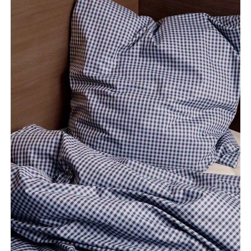 Ferm Living voksen sengetøj, Faded Blue/Chocolate