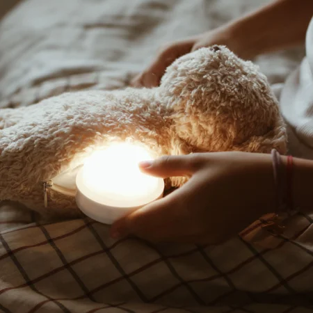 Moonie organic humming bjørn med lampe, rose