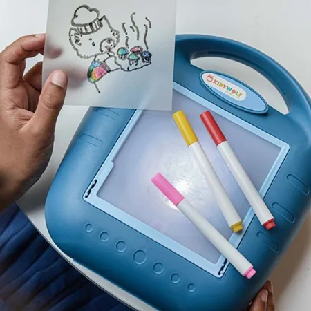 Kidywolf kuffert med tegneplade m.lys