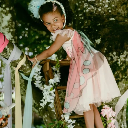 Great Pretenders Secret Butterfly Paillettenkleid mit Flügeln – Größe 5-6