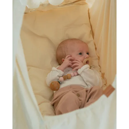 Membantu uld-madras til slyngevugge