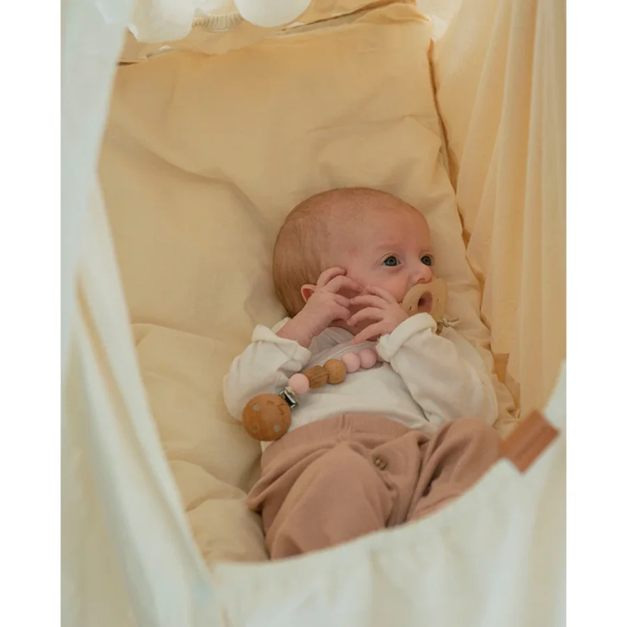 Membantu uld-madras til slyngevugge