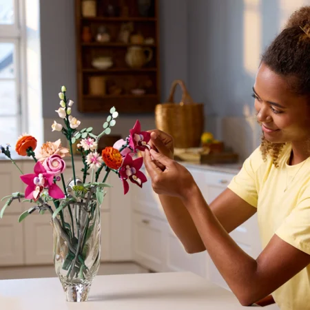 LEGO® Botanical, Smuk pink blomsterbuket