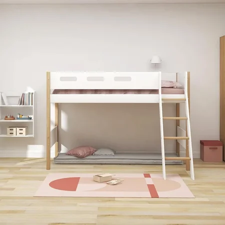 FLEXA Nor Mellemhøj seng med skrå stige, hvid/eg