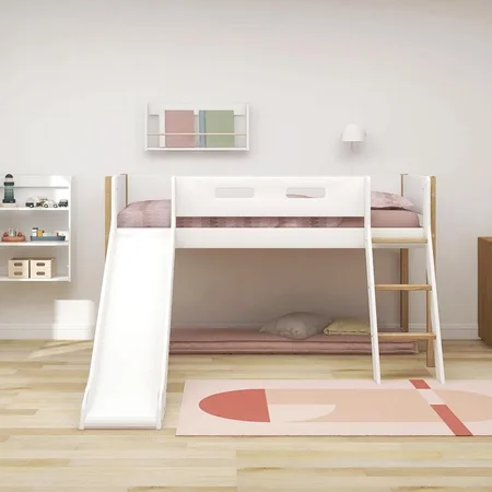 FLEXA Nor Halvhøj seng med skrå stige og rutsjebane, hvid/eg