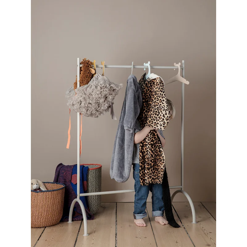 Ferm Living tøjstativ til børn, grå