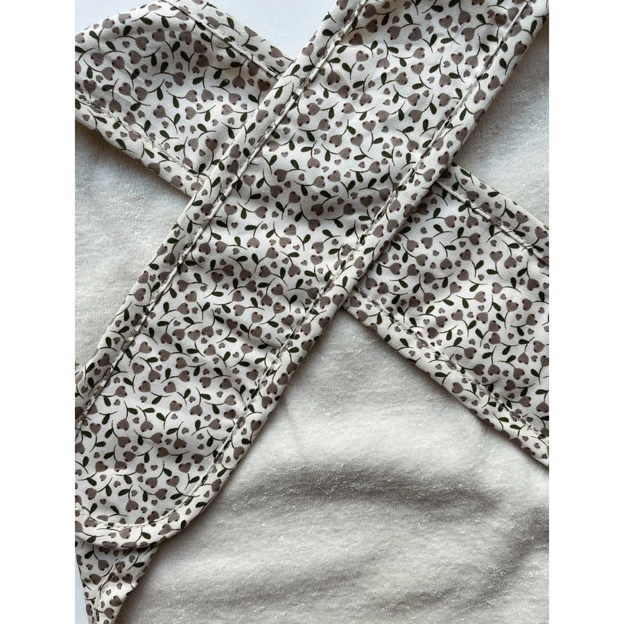 Konges Sløjd hagesmæk, Comea - Milk Tank