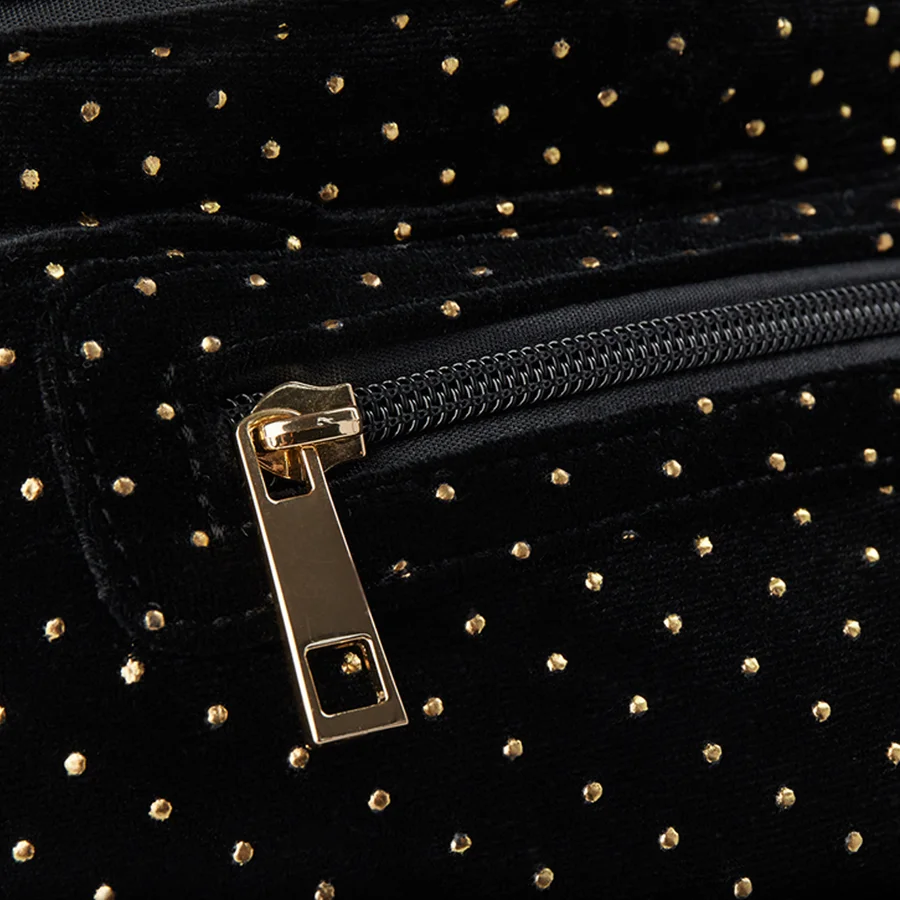 Sofie Schnoor bumbag, sort med prikker