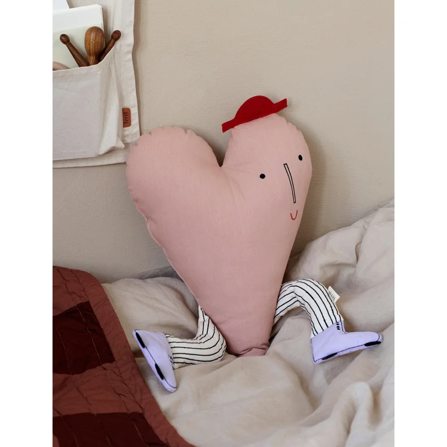 FERM LIVING Herzkissen, dusty rose