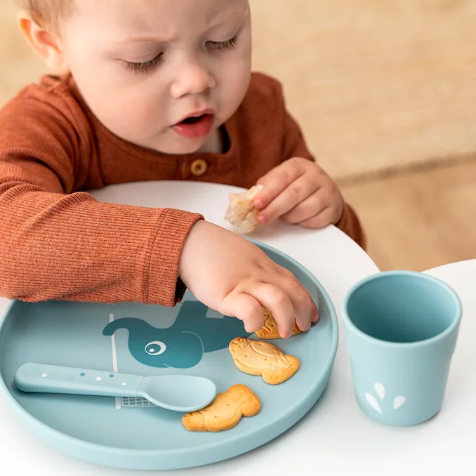 Done by Deer lille kop, Elphee, blue