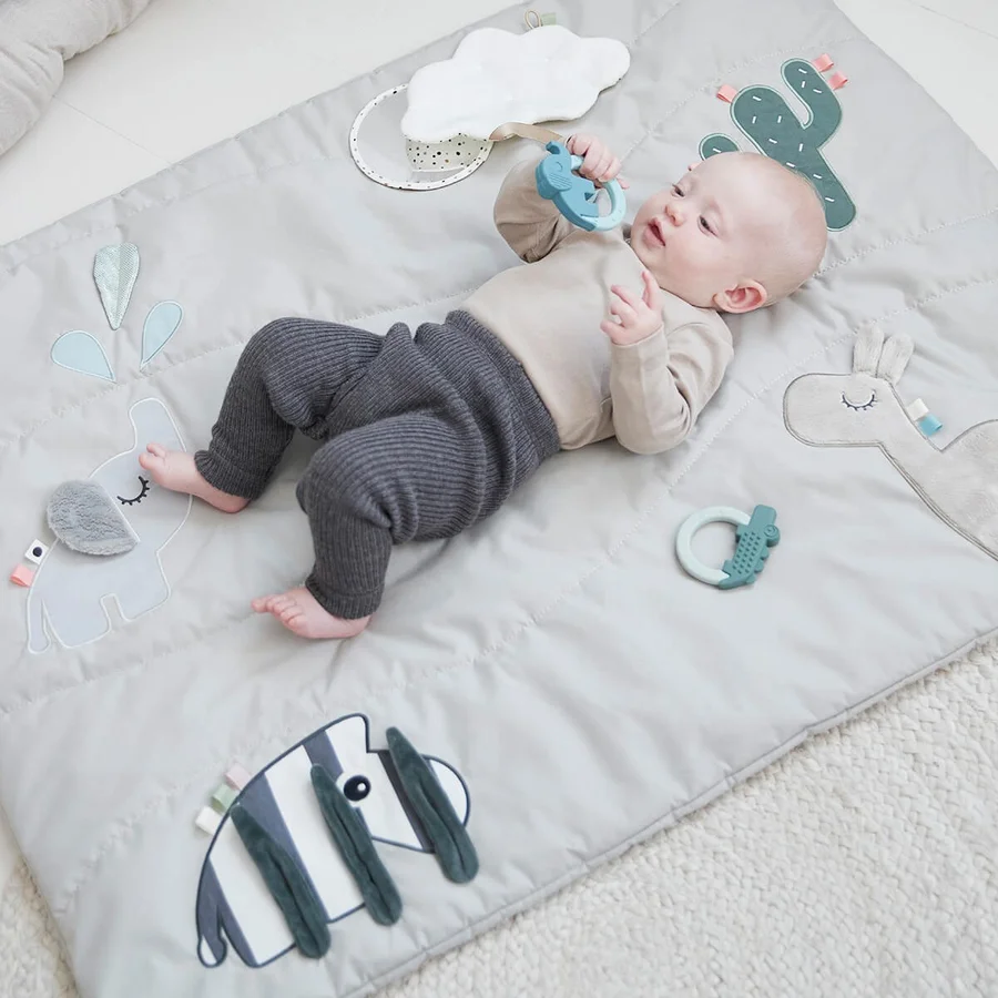 Done by Deer legetæppe, Deer friends - Sand