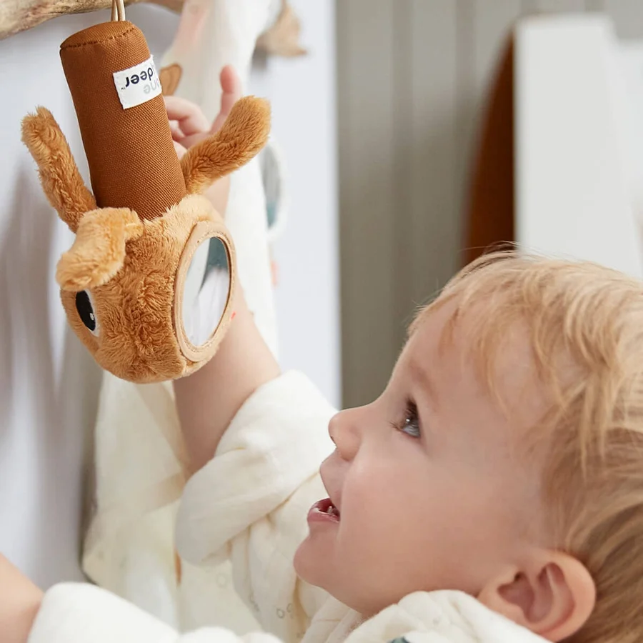 Done by Deer rangle m. spejl, Mustard