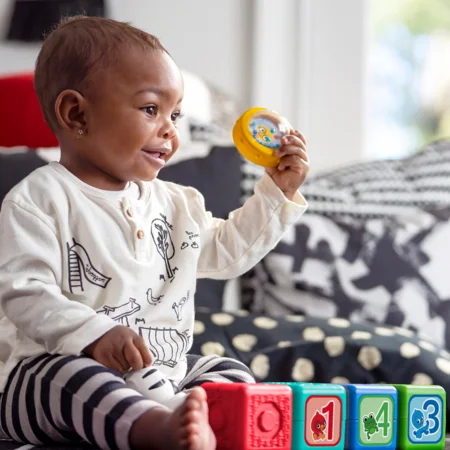 Baby Einstein Add & stack magnetiske aktivitetsklodser