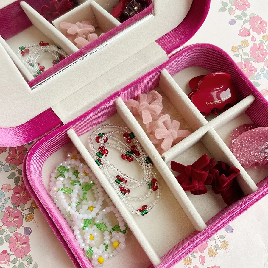 Konges Sløjd smykkeboks m.indhold