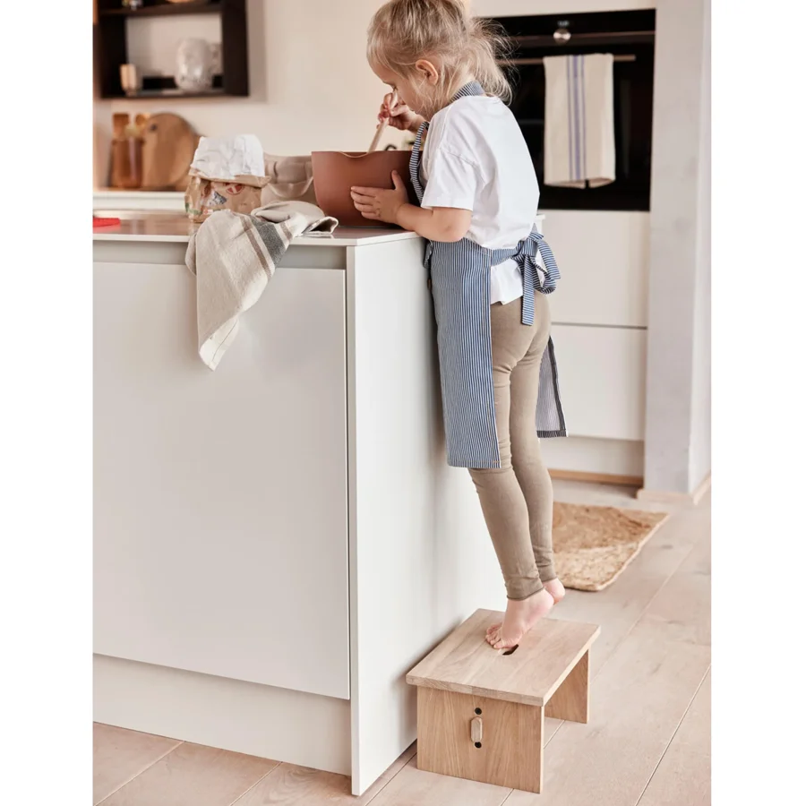 OYOY Arca træskammel