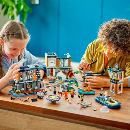 LEGO® City, Polizeistation auf der Gefängnisinsel