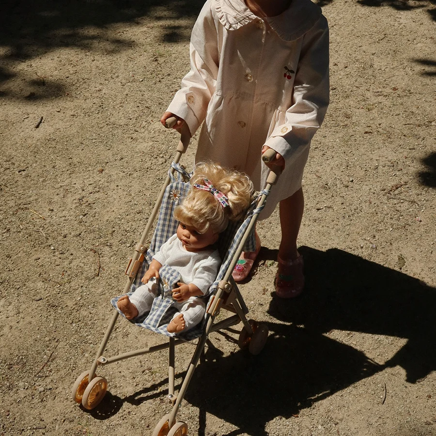 Konges Sløjd, Sally dukke