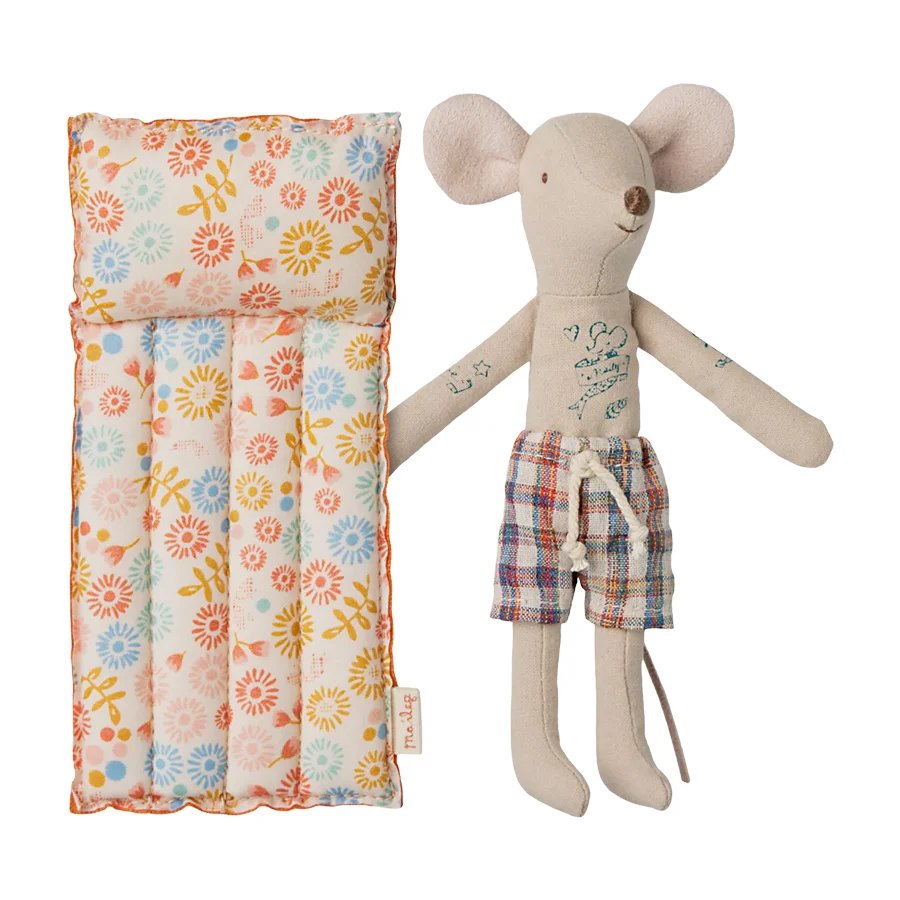 Maileg strandmus, far med luftmadras