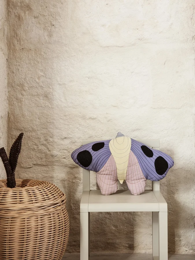 Ferm Living quiltet pude, natsværmer