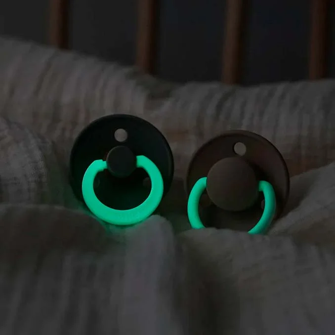 BIBS 2-pak rund sut, str 1 - vanilla NIGHT / dark oak NIGHT