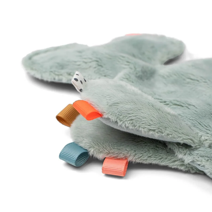 Done by Deer Cozy friend Wally, blå