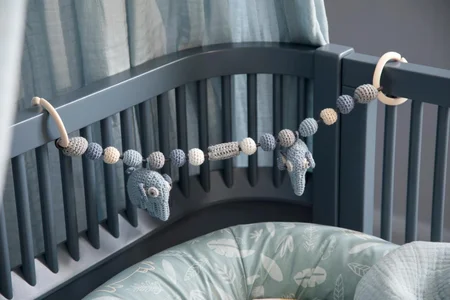 Sebra barnevognskæde m.elefanter, powder blue