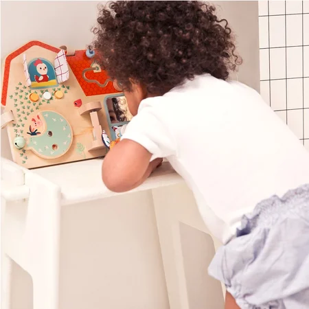 Lilliputiens aktivitetspanel i træ, bondegård