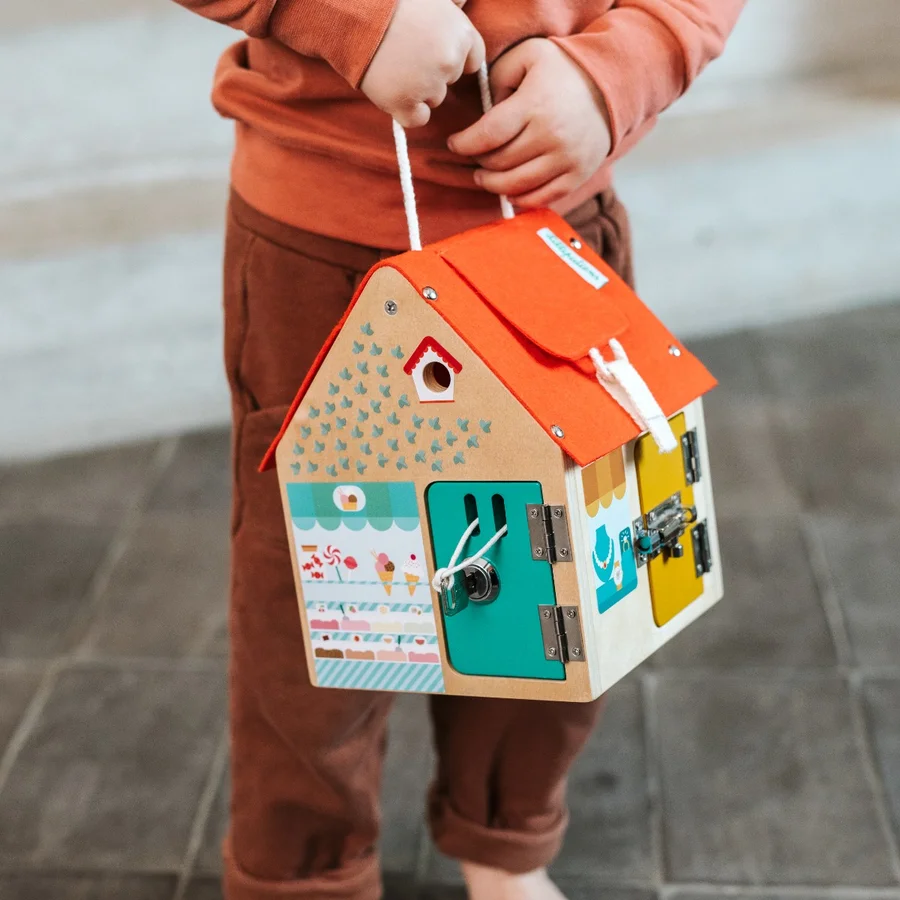 Lilliputiens åbn og luk Aktivitetshus