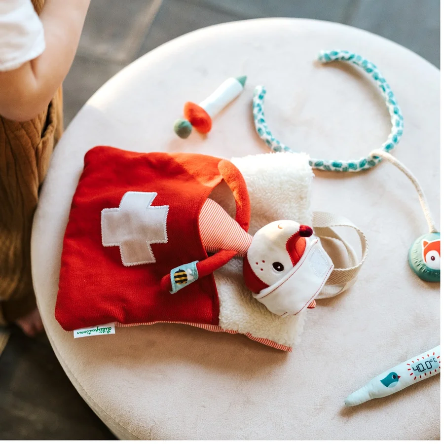 Lilliputiens lægetaske med Alice