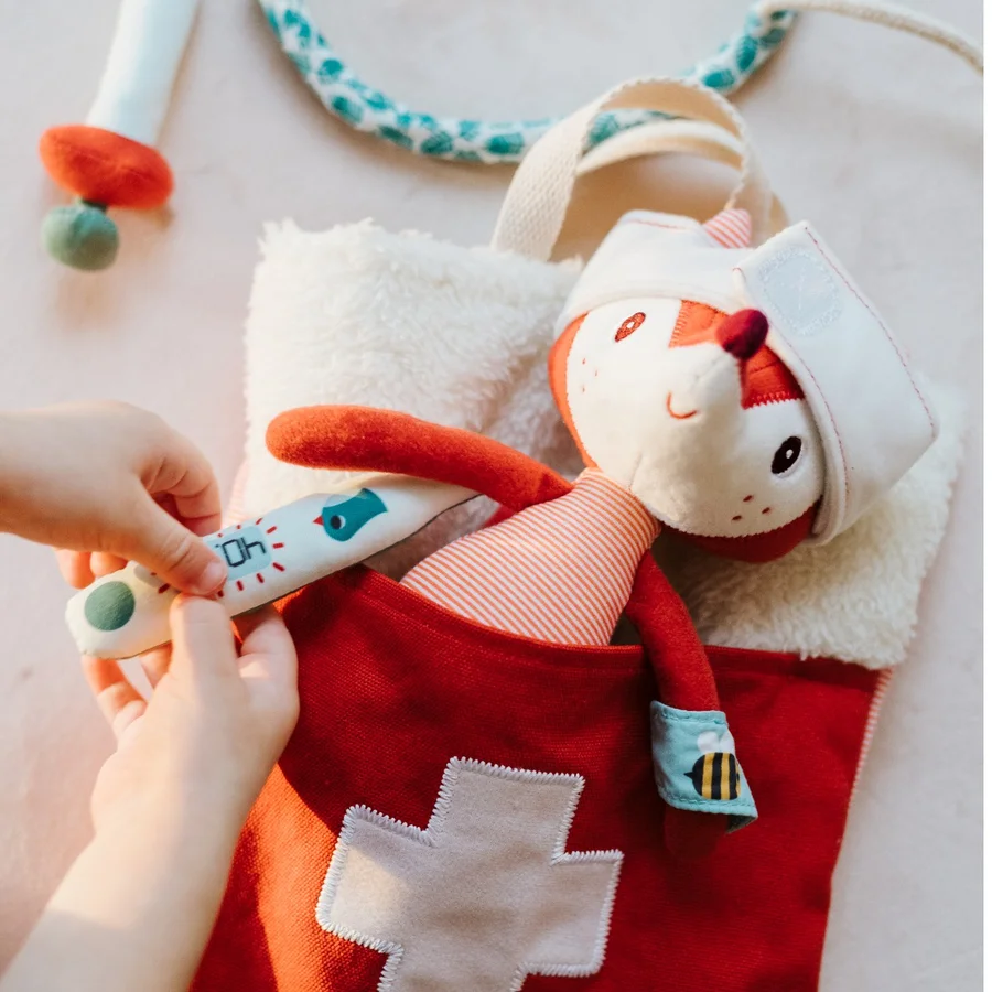 Lilliputiens lægetaske med Alice