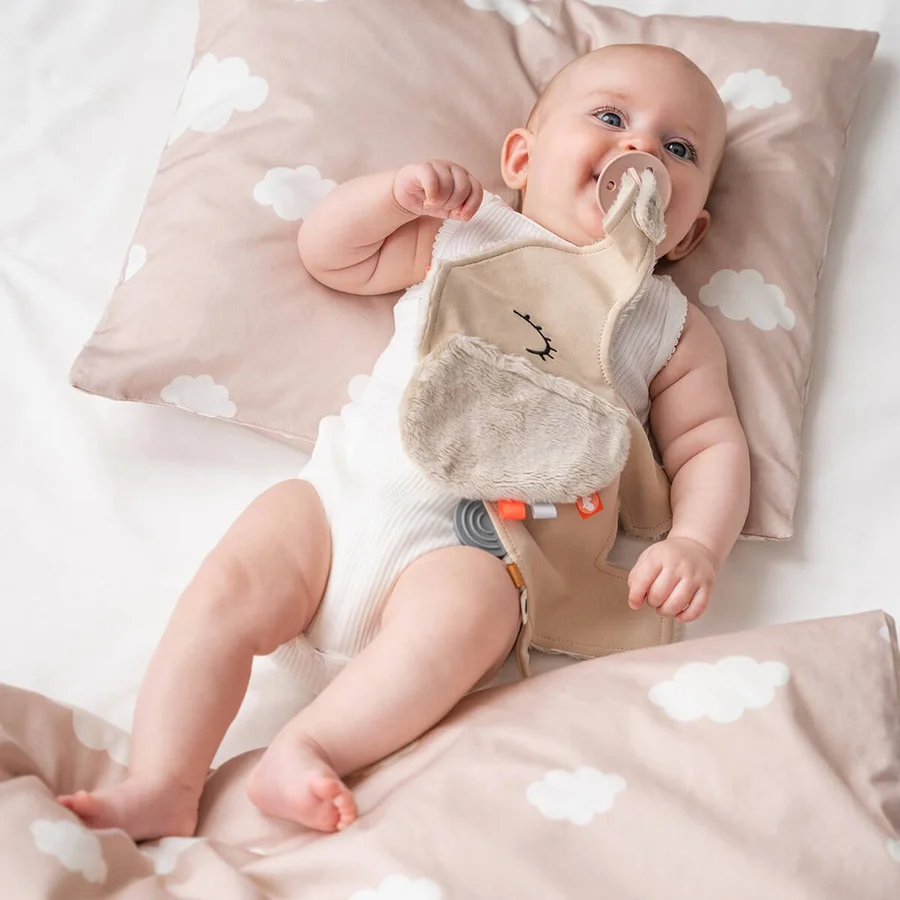 Schmusetuch Cozy friend, Elphee sand, Done by Deer