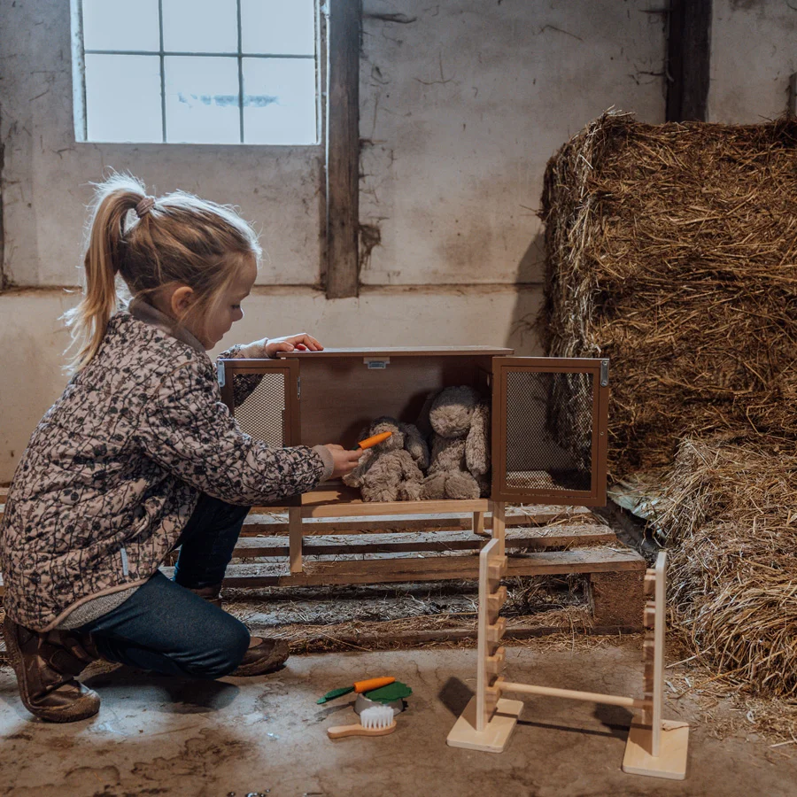 byASTRUP® Kaninchenstall und Hindernis