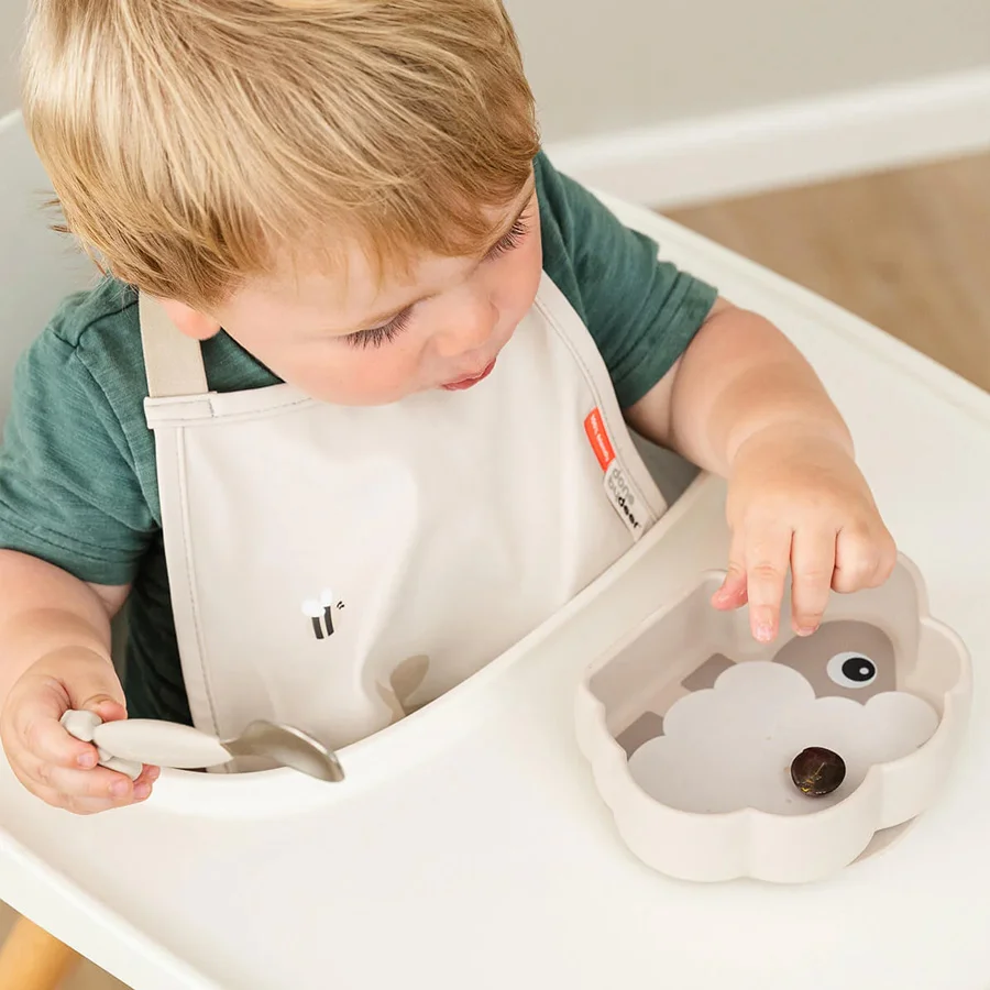 Done by Deer Pull-Over Lätzchen, tiny farm sand