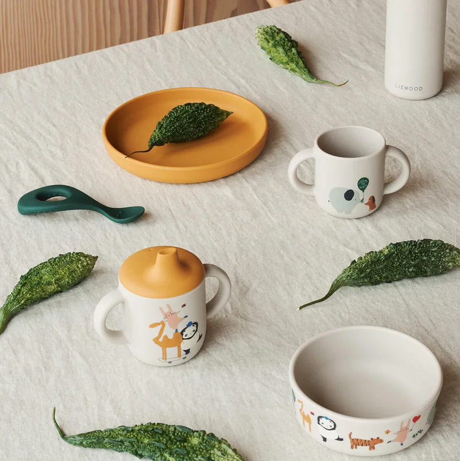 Liewood Vivi Geschirrset mit Print, Around the World/Sandy