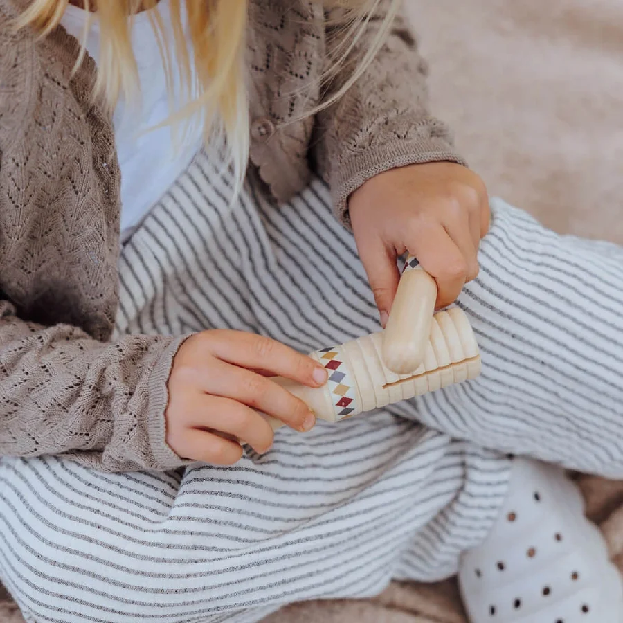 Mamamemo Guiro aus Holz, Harlekin