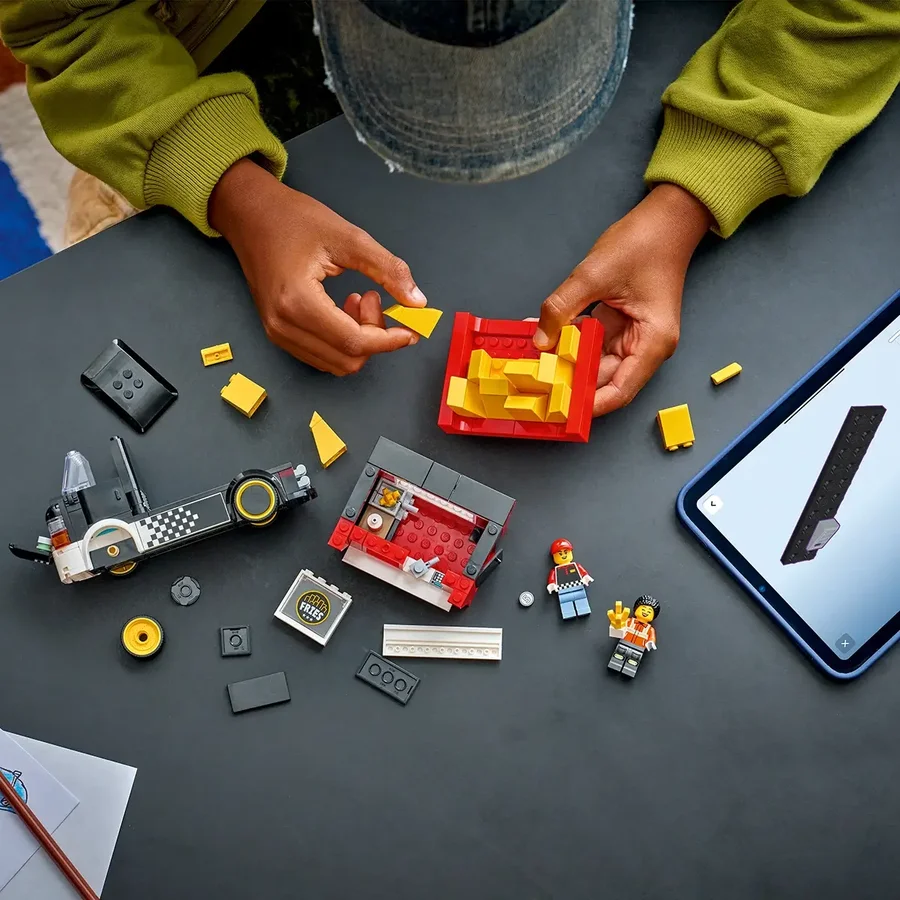 LEGO® CITY Pommeswagen